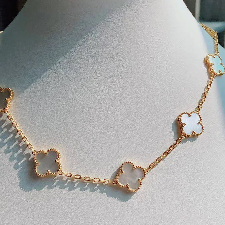 CLOVER | Ketting met 10 klavers Wit