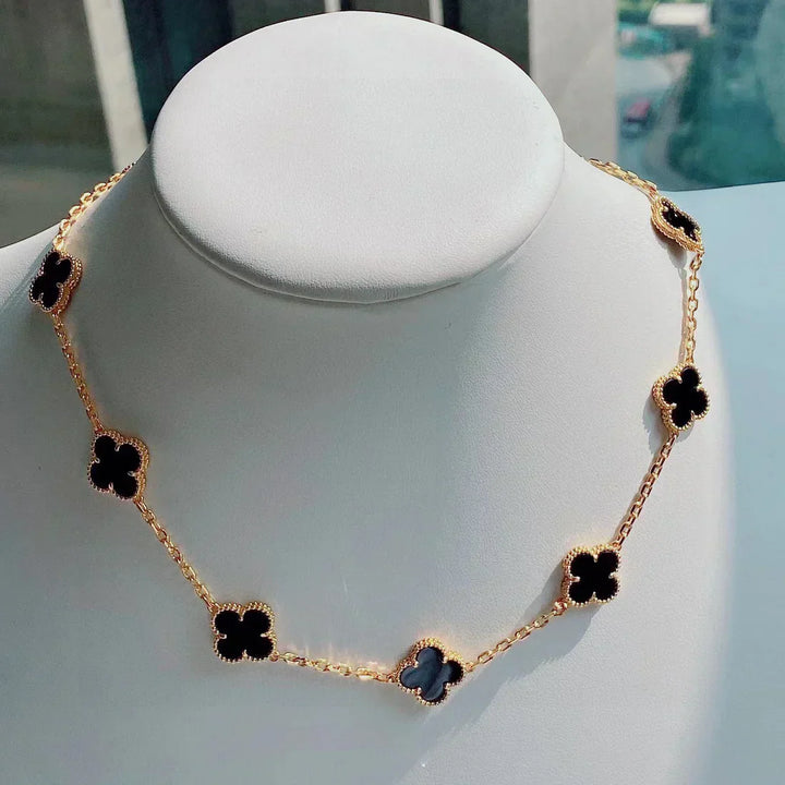 CLOVER | Ketting met 10 klavers Zwart