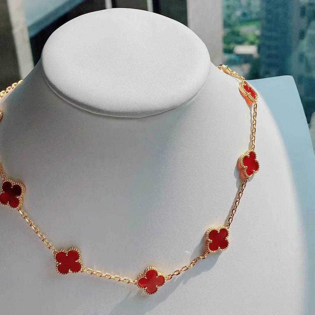 CLOVER | Ketting met 10 klavers Rood